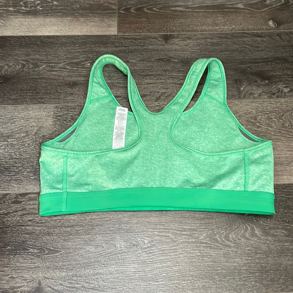 Nike Dri FIT Swoosh Sports Bra - Picture 4 of 7